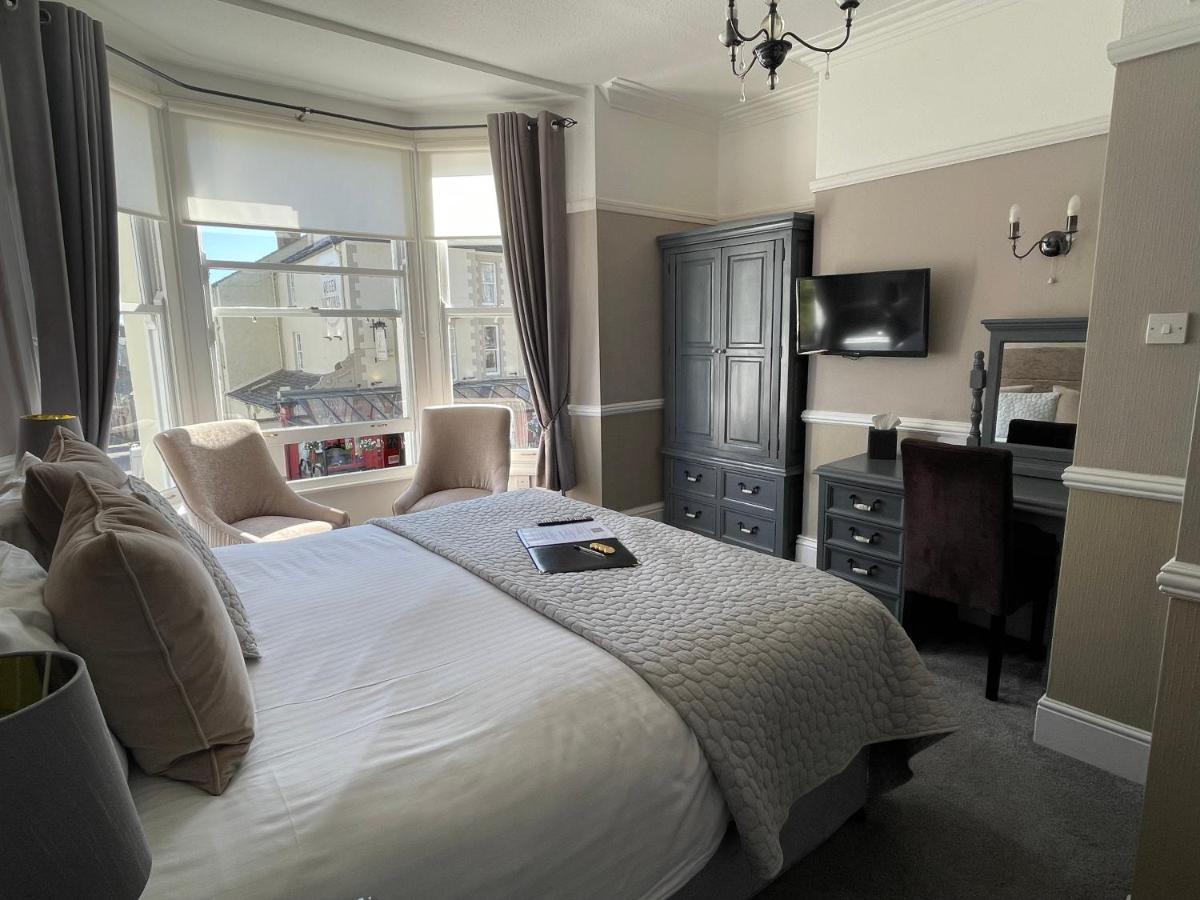 Lynton House Guest house